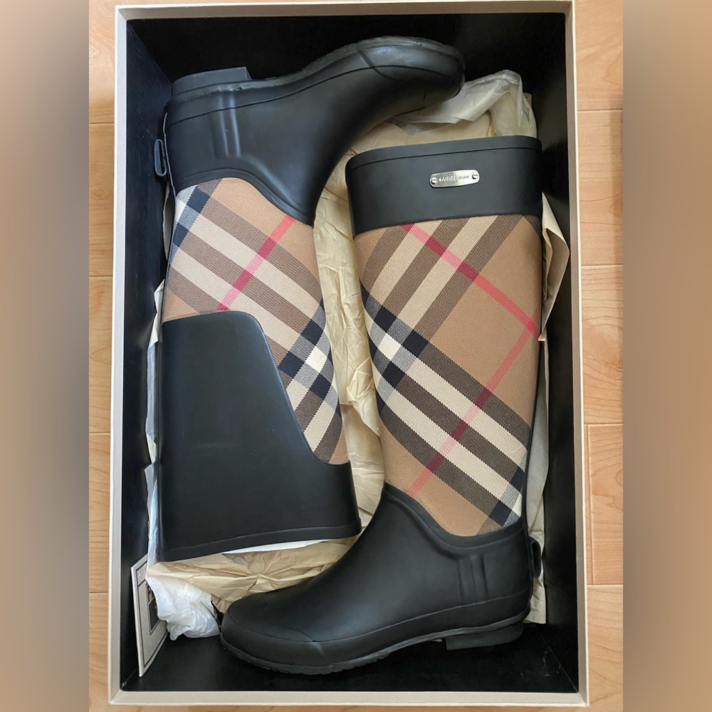 Burberry House Check Rain Boots